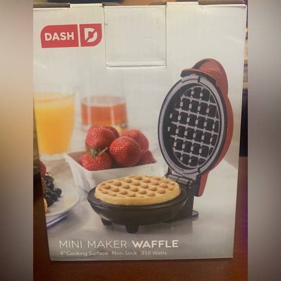 Mini Waffle Maker - Picture 1 of 3